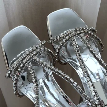 Серебристые женские босоножки Rainstone с квадратным носком, яркие, элегантные Женские туфли роскошного бренда на высоком каблуке с узкой лентой для вечеринок 2
